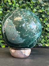 Load image into Gallery viewer, Crystal Sphere - Large