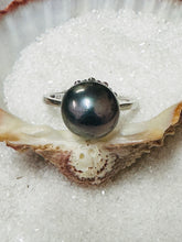 Load image into Gallery viewer, Big Mama Ring  (Edison/Tahitian)