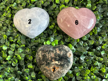 Load image into Gallery viewer, Large Crystal Hearts