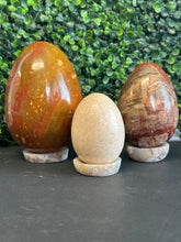 Load image into Gallery viewer, Crystal Egg