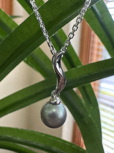 Simple Waterdrop Pendant
