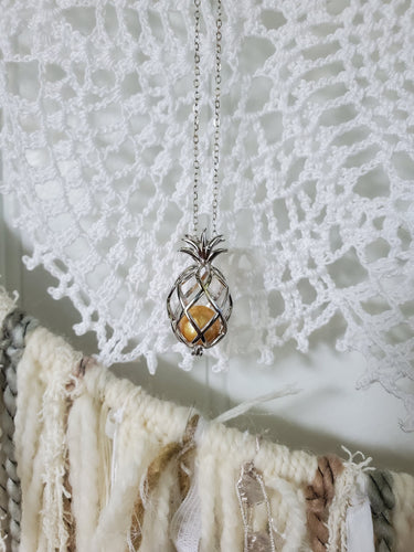 Pineapple Cage (Edison and Tahitian)