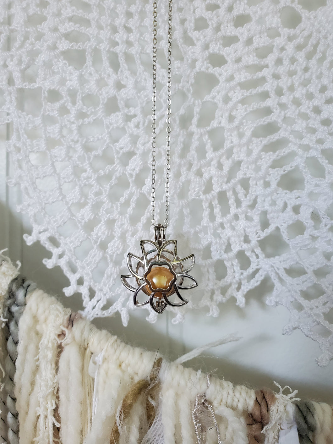 Sunflower Cage (Edison and Tahitian) at